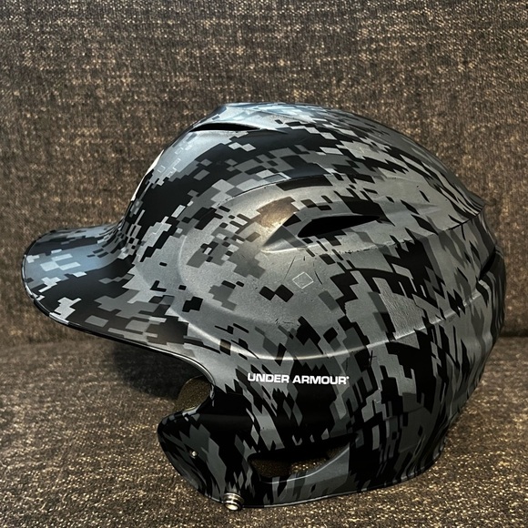 Under Armour Baseball Batting Helmet Digital Camo Size 6 1/2" To 7 3/4" UABH100 - Picture 2 of 11